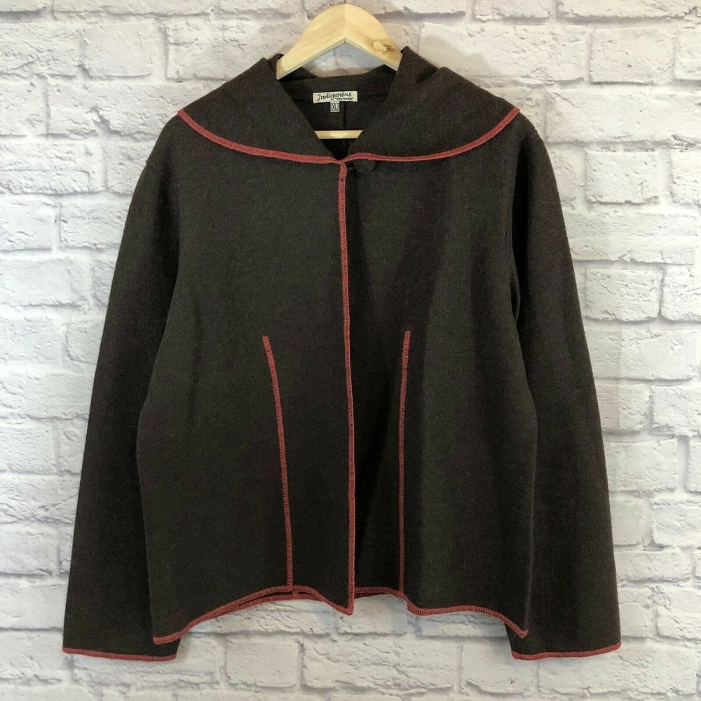 Elegant Brown Cardigan with Red Accents